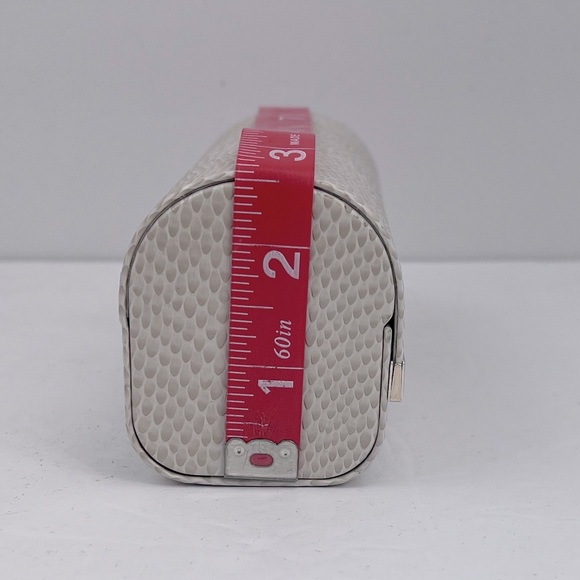 JIMMY CHOO GLASSES/SUNGLASSES CASE, FAUX SNAKE LEATHER, TAN & WHITE, 6.5” X 2.5” - Picture 13 of 13